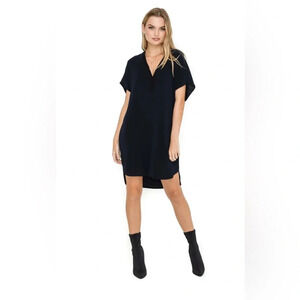 ASTR The Label Crepe V Neck Shift Dress Women's Size Small Navy Black ALD41497